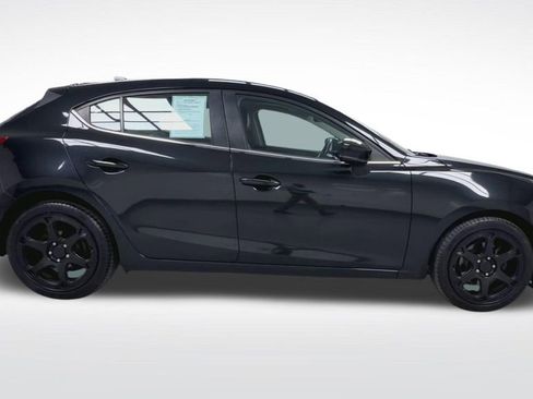 Used 2017 MAZDA MAZDA3 Grand Touring w/ Premium Equipment Package FWD image 24