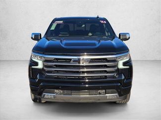 Used 2024 Chevrolet Silverado 1500 High Country w/ High Country Premium Package AWD/4WD video 2