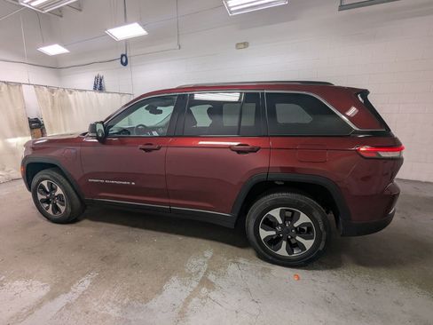 Used 2022 Jeep Grand Cherokee Limited 4xe AWD/4WD image 11