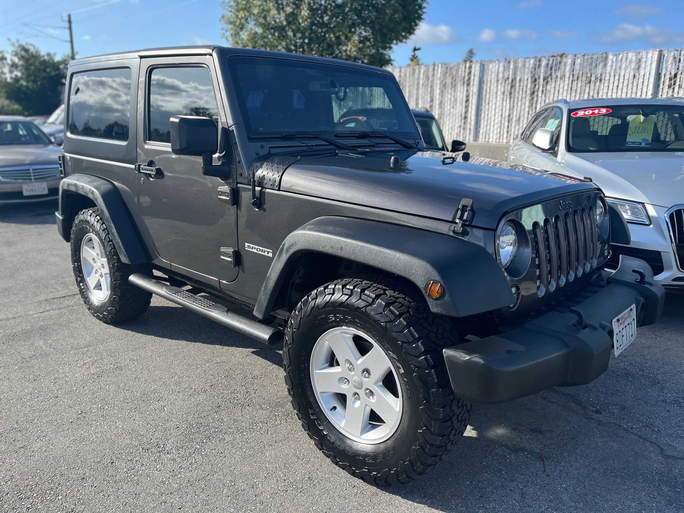 Used 2018 Jeep Wrangler Sport AWD/4WD image 1