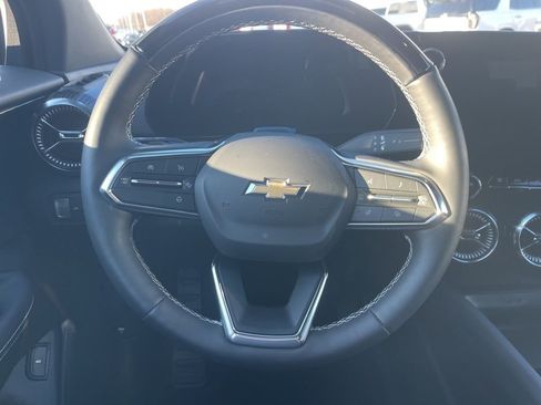 Used 2025 Chevrolet Blazer EV LT w/ Super Cruise Package image 14