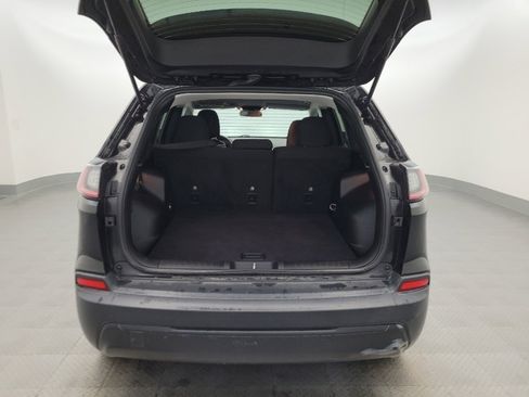 Used 2019 Jeep Cherokee Latitude w/ Popular Appearance Group image 29