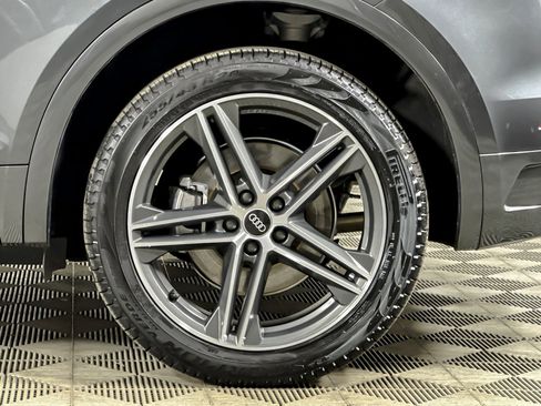 Used 2023 Audi Q5 e Premium Plus w/ Premium Plus Package image 24