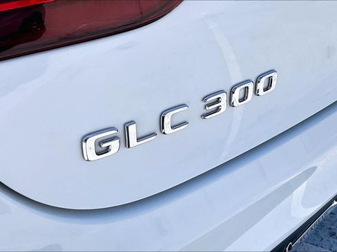 Used 2023 Mercedes-Benz GLC 300 GLC 300 image 31