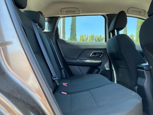 Used 2025 Nissan Kicks S AWD/4WD image 19