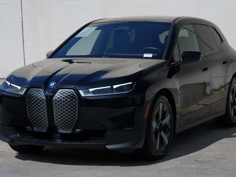 Used 2022 BMW iX xDrive50 w/ Premium Package AWD/4WD image 56