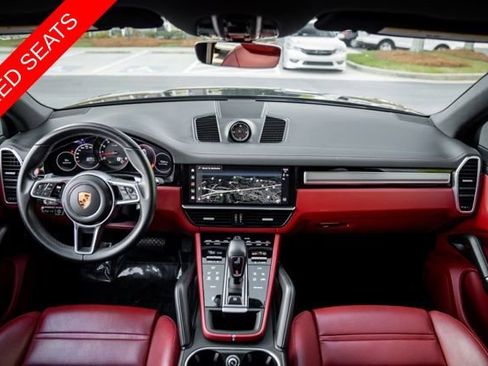 Used 2023 Porsche Cayenne Platinum Edition AWD/4WD image 24