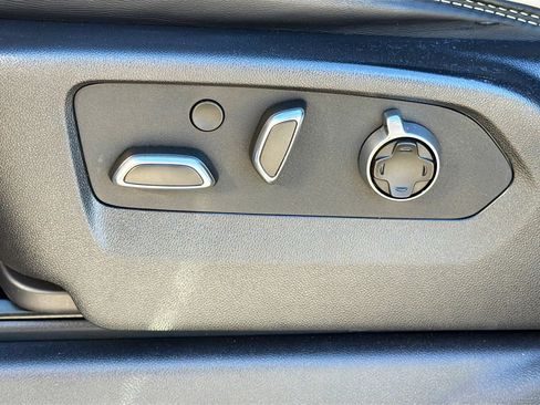 Used 2024 GMC Sierra 1500 Denali Ultimate image 25