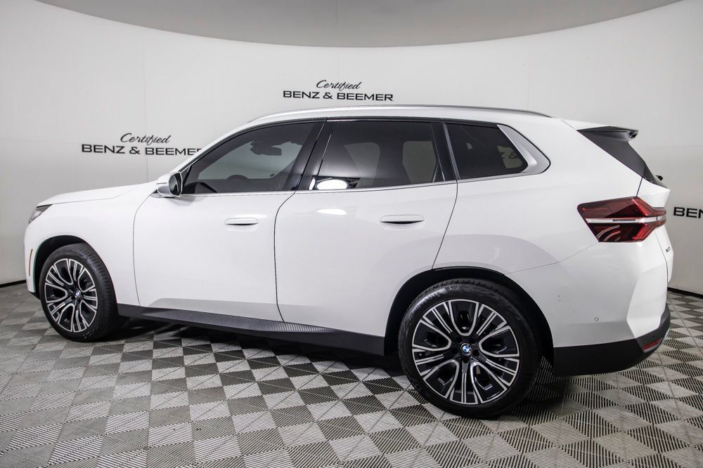 Used 2025 BMW X3 xDrive30i w/ Convenience Package AWD/4WD image 11