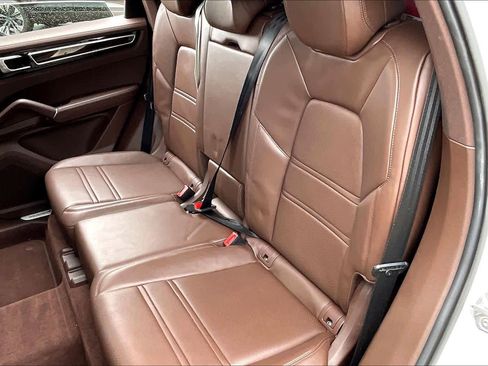 Used 2023 Porsche Cayenne image 20