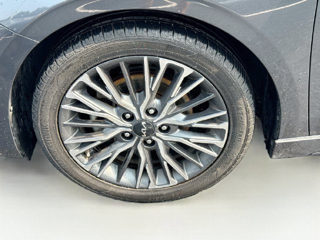 Used 2023 Kia Forte GT-Line w/ GT-Line Technology Package FWD image 29