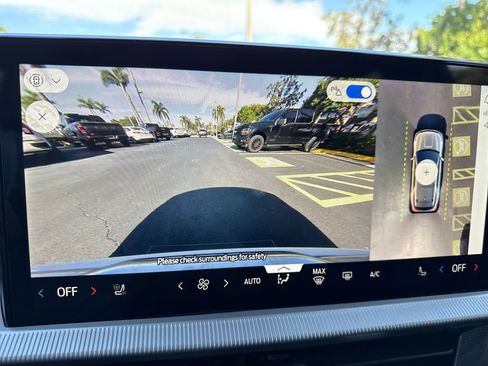 New 2026 Ford Explorer Platinum image 25