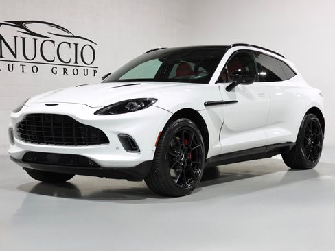 Used 2021 Aston Martin DBX AWD/4WD image 15