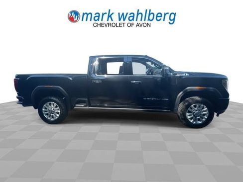 Certified 2022 GMC Sierra 2500 Denali w/ Denali Ultimate Package AWD/4WD image 9