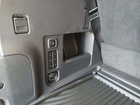 New 2025 Ford Expedition Active image 19