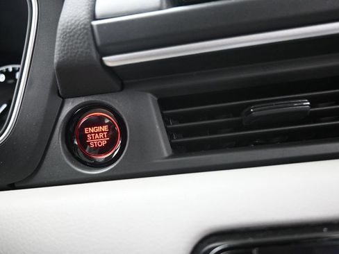 Used 2024 Honda Pilot Touring image 26