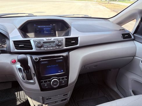Used 2014 Honda Odyssey EX-L image 37