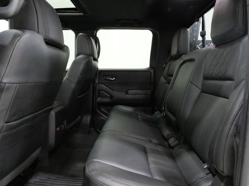 Used 2022 Nissan Frontier PRO-4X w/ Pro-4X Premium Package image 25