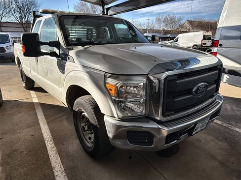 Used 2016 Ford F250 XL w/ XL Appearance Package image 2