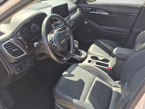 Used 2022 Kia Seltos SX w/ Sunroof Package AWD/4WD image 12