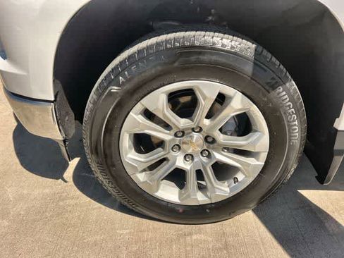 Used 2023 Chevrolet Silverado 1500 LTZ image 9