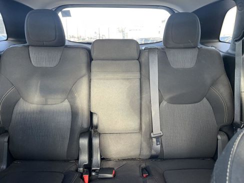 Used 2017 Jeep Cherokee Latitude w/ Cold Weather Group image 13