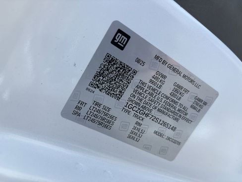 New 2025 Chevrolet Express 3500 Extended w/ Driver Convenience Package image 29