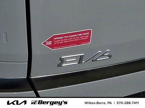 New 2025 Kia EV6 Wind image 22