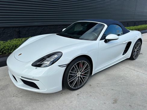 Used 2025 Porsche 718 Boxster S image 7