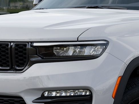 New 2025 Jeep Grand Cherokee Limited w/ Black Appearance Package image 26