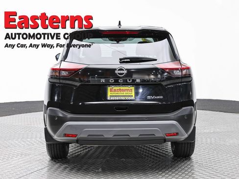 Used 2023 Nissan Rogue SV AWD/4WD image 6