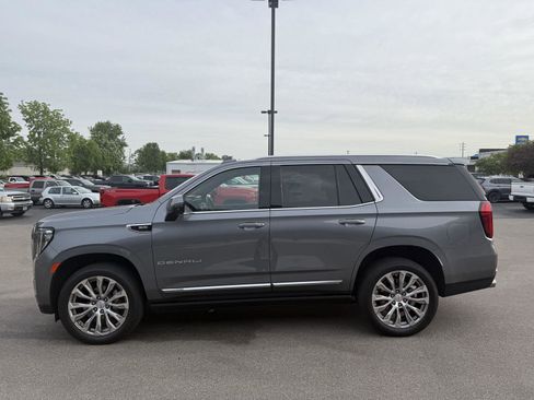 Used 2022 GMC Yukon Denali AWD/4WD image 6