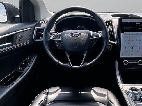 Used 2024 Ford Edge SEL AWD/4WD image 5
