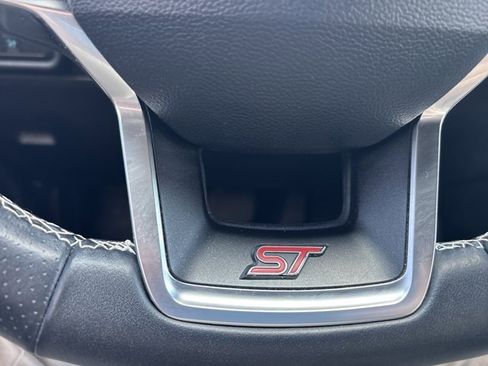 Used 2022 Ford Explorer ST w/ Equipment Group 401A image 32