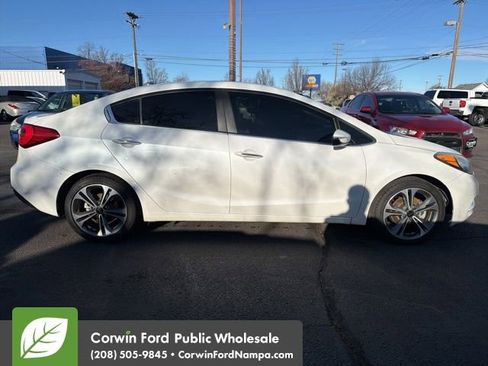 Used 2016 Kia Forte EX w/ EX Premium Package image 4