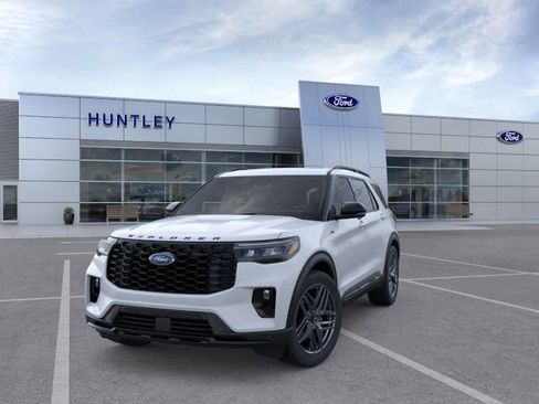 New 2026 Ford Explorer ST-Line w/ ST-Line Street Pack AWD/4WD image 2