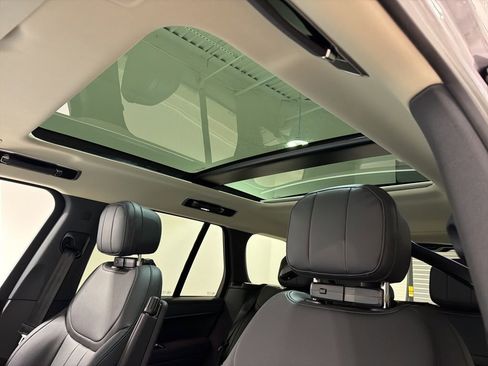 New 2026 Land Rover Range Rover SE image 19
