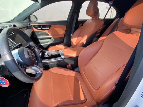 Used 2024 Mercedes-Benz C 300 Sedan image 6