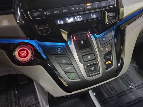 Used 2022 Honda Odyssey Touring image 31
