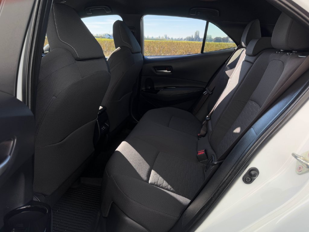 Certified 2025 Toyota Corolla SE w/ SE Package FWD image 20