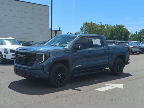 Used 2026 GMC Sierra 1500 Elevation w/ Elevation Premium Package AWD/4WD image 2