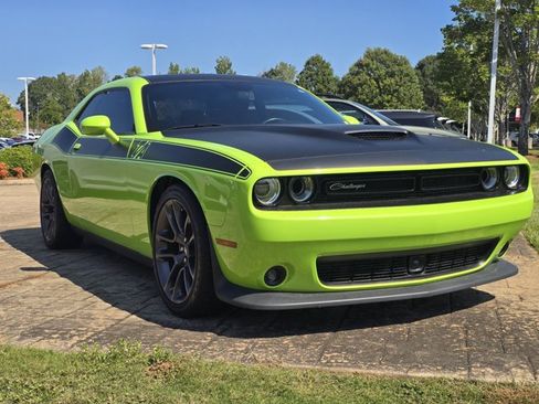 Used 2023 Dodge Challenger R/T w/ T/A Package RWD image 3