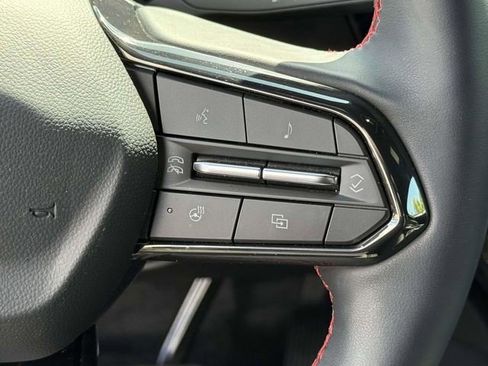 Certified 2025 Chevrolet Blazer EV RS AWD/4WD image 19