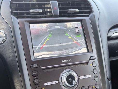 Used 2020 Ford Fusion Titanium image 17