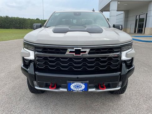 New 2026 Chevrolet Silverado 1500 ZR2 w/ LPO, Dark Essentials Package AWD/4WD image 8