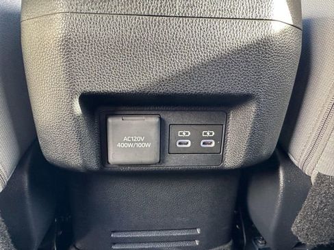 Used 2024 Toyota Tacoma TRD Off-Road image 23