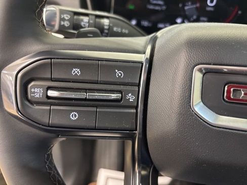 Used 2026 GMC Terrain AT4 w/ Technology Package II AWD/4WD image 28