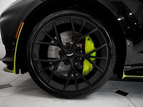 Used 2024 Aston Martin DBX 707 image 4