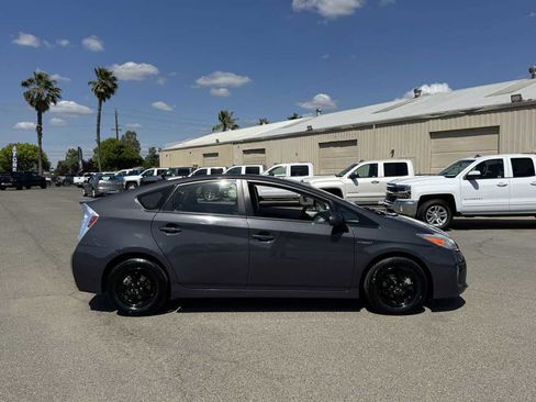 Used 2013 Toyota Prius Two FWD image 10