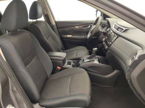 Used 2018 Nissan Rogue S image 21